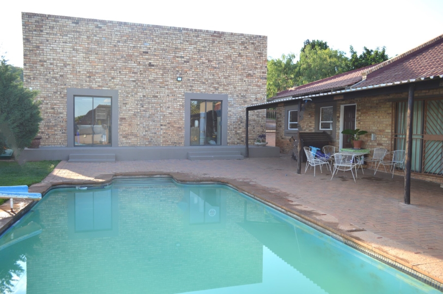 4 Bedroom Property for Sale in Doringkruin North West